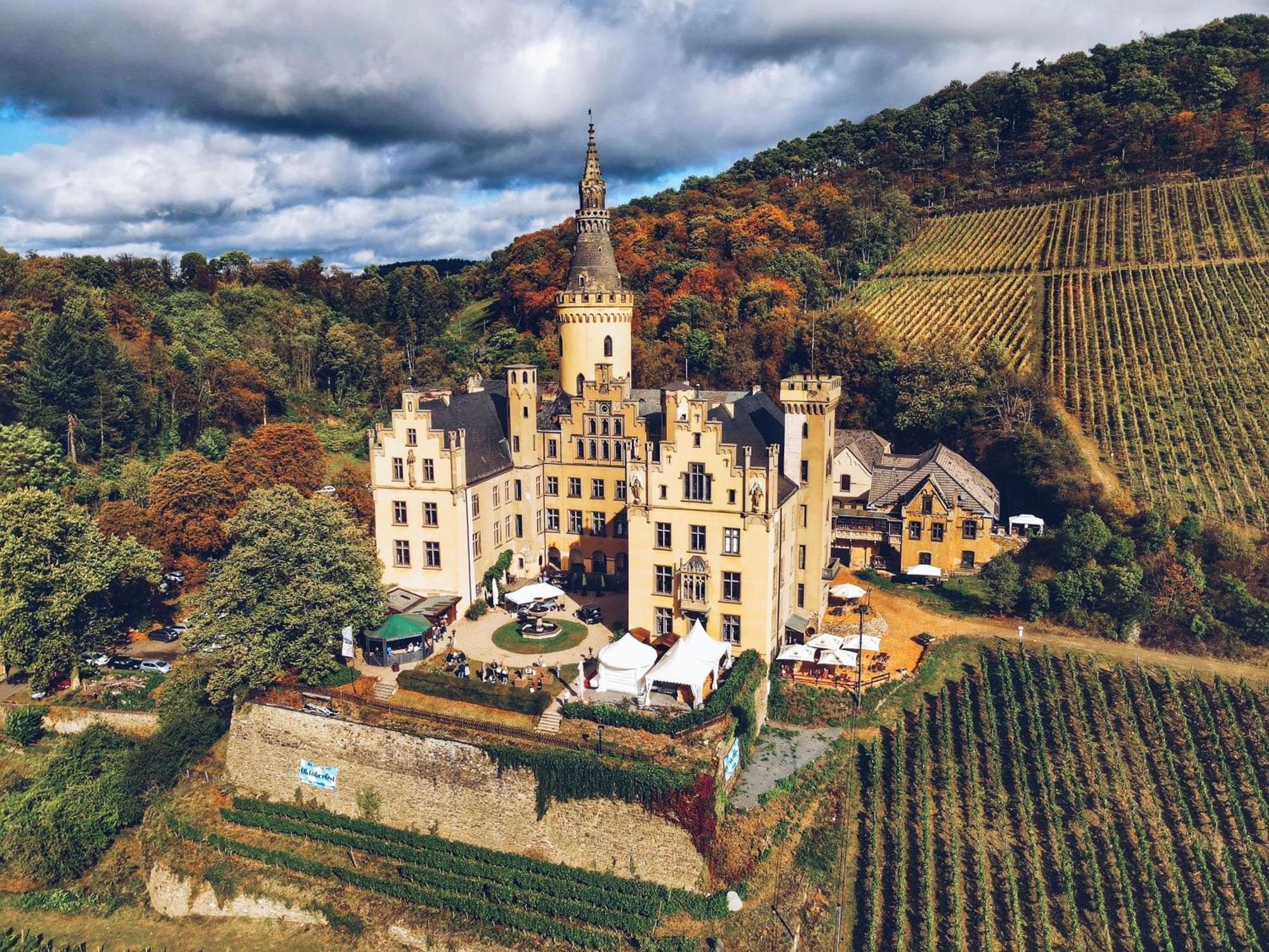 Schloss Arenfels Бад-Хённинген Экстерьер фото
